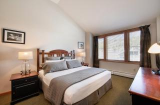 Comfortable Mountain Adventure Condo at Zephyr Mountain Lodge with Village View condo - 4