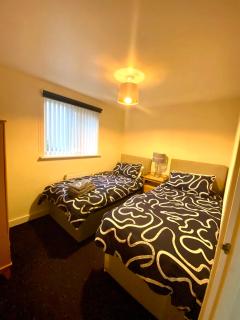 Lovely 2 bed apartment in Crosby - 1