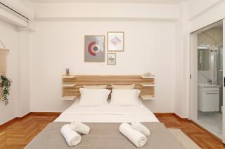 Golden Acropolis 3BD apartment - 1