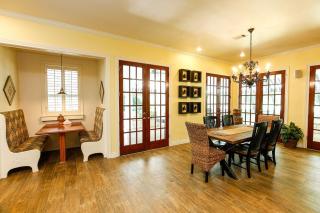 Luxury Golf Course Private Retreat with Heated Swimming Pool - Horseshoe Bay - 6