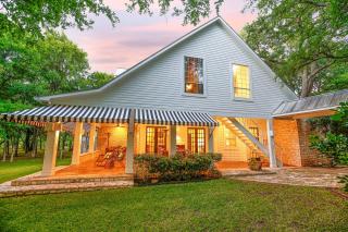 Luxury Golf Course Private Retreat with Heated Swimming Pool - Horseshoe Bay - 5