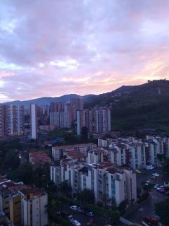 Apartamento amoblado completo -vista espectacular - Medellín - 7