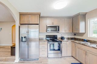 Little Wygant Road Retreat - Coos Bay - 1