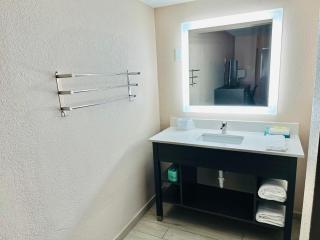 Tropical Inn & Suites, downtown clearwater - Clearwater - 9