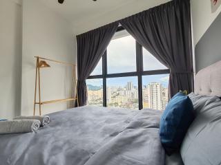 Modern Elegance Suite, 5 to 6 pax at Urban Suites Georgetown by SuperStay - Jelutong - 1