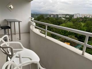 Lujoso Apartamento en exclusivo Condominio & Spa - Floridablanca - 8
