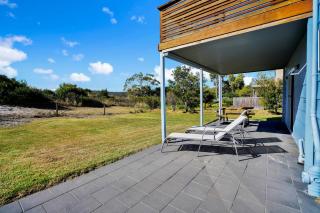 The Blue House - Coles Bay - 1