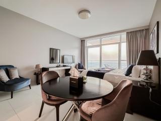 Stunning Studio with Great Facilities and Community - 0