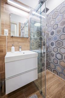 Deluxe Central Apartment with 4BEDRM 2 BATHRM - Budapest - 3
