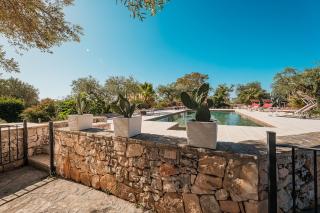 Private Trulli Retreat with Pool near Alberobello - Trulli Serena - 1