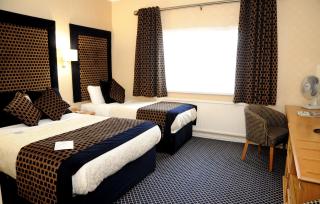 Carlton Park Hotel Rotherham - Rotherham - 4