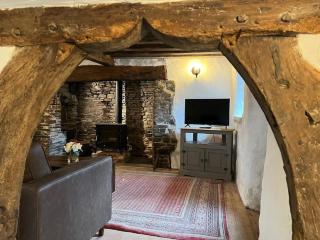 1 bedroom 400 + year period cottage - Chulmleigh - 0