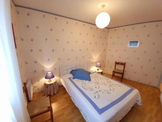 Appartement Cozy, 4 Pers, Centre-Ville, Proche Plage et Commerces - FR-1-92-877 - Les Sables-dʼOlonne - 2