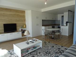 Appartement T2 face plage avec balcon, cuisine équipée et TV - FR-1-92-908 - Les Sables-dʼOlonne - 4