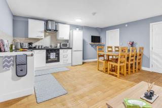 CADeS West Bromwich - West Bromwich - 3