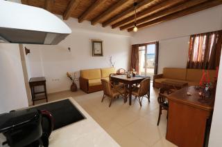 South Crete Escape - Beach Front Apartment 2 - 4