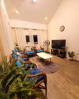 Omma's Beach House - Lian - 6