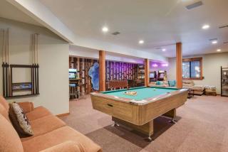 Luna Cabin - 5BR Hot Tub A/C Game Room EV Charger - 2