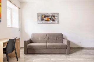 F8 Room 1, Private Double room with private bathroom in shared Flat - 1