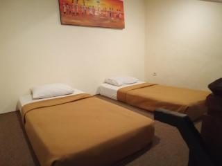 Hotel Puri Dibia Kuta - Kuta - 3