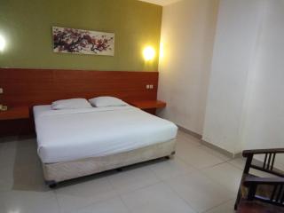 Hotel Puri Dibia Kuta - Kuta - 1