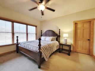 New! Peaceful Mountain Views, Deck, Trails Nearby - 5