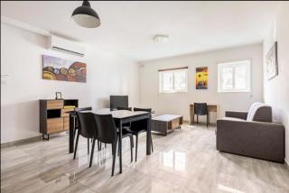 F8 Room 3, Private Room two single beds shared bathroom in shared Flat - Msida - 1