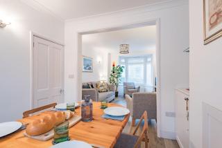 Samphire Cottage by Bloom Stays - 8