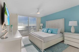 50 Shades of White - Gullwing #805 - 6620 Estero Blvd condo - Fort Myers Beach - 6