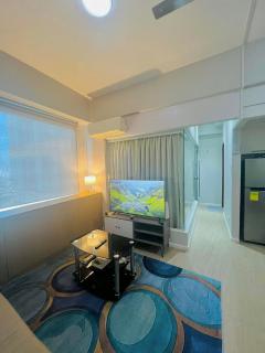 one bedroom suite with stunning city views on 38th floor in Eastwood Metro Manila - Manila - 4