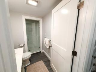 Charming Hyannis 3 Bed 2 Bath - Barnstable - 4