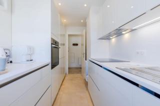 Stylish 1-Bedroom Apartment Close to Beaches - Cannes - 3