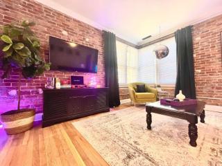 The Dim Light Lower Town Luxury Boutique Condos - 9