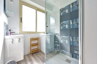 Charming 2-Room Apartment in the City Center - 6
