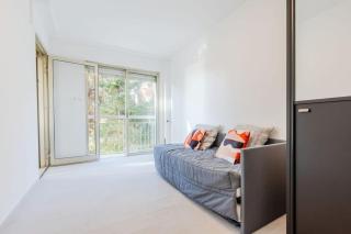 Renovated 3-Room Apartment in a Leafy Park - 5