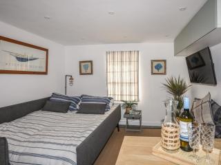 Hen Garej - Pwllheli - 2