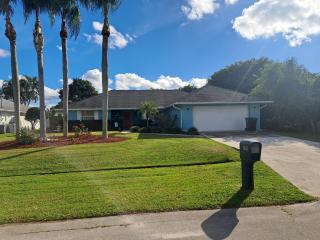 Tropical Paradise 3 bedroom, 2 bath Home w/pool - River Park - 0