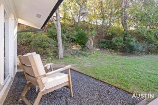 Close to Barton Springs and Zilker w King BR and Patio - Austin - 1