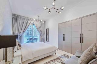 Chic Park Condo at Dubai Mall with Pool, Gym, Squash Courts, Games Room & Mini Theatre! - 7