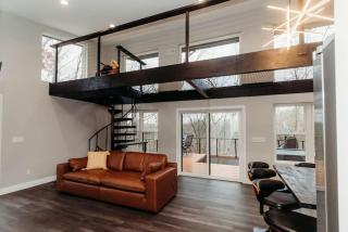 Luxury Cliffside Hammock House - Wellington - 1