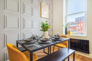 Spacious City Centre Apartment - Sleeps 8 - Liverpool - 2
