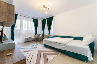 Grandis Coresi Mall Luxury Apartment - 2