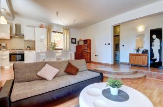 Modernes Appartement 700 Meter Strand - Fažana - 2