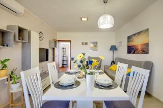 Ferienwohnung mit Klima, WLAN, Balkon und wenige Minuten zum Meer - Ližnjan - 4