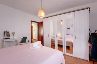 Ferienwohnung mit Klima, WLAN, Balkon und wenige Minuten zum Meer - Ližnjan - 1