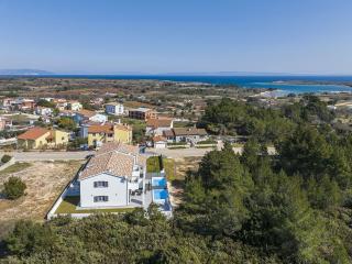500 Meter zum Strand mit Privatpool, Meerblick, WLAN - Ližnjan - 3