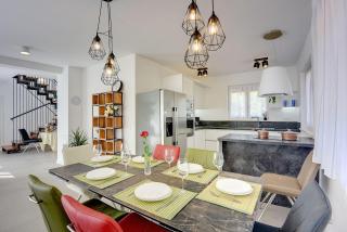 Moderne Villa mit privatem Pool, Sonnenterrasse nur 2 km vom Strand - Medulin - 1