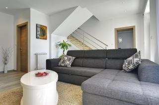 Top Villa mit privatem Pool nur 1 km bis zum Strand mit Klima, WLAN, Sonnenliegen, Grill - Ližnjan - 2