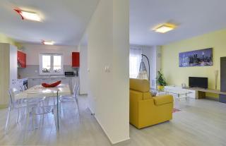 Strandnahe Villa mit privatem Pool, WLAN, Terrasse, Grill - Banjole - 3