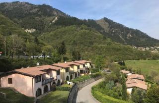 großzügiges Ferienhaus mit Seeblick und Garten in ruhiger Lage von Tignale am Gardasee - Tignale - 0